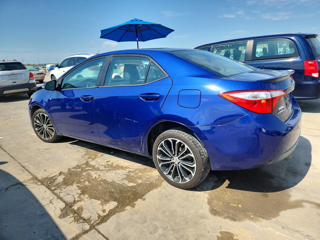 2014 Toyota Corolla S Plus Blue vin: 2T1BURHE3EC043522