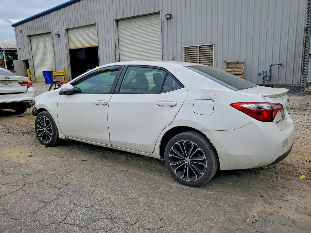 2014 Toyota Corolla S Plus White vin: 2T1BURHE3EC048557