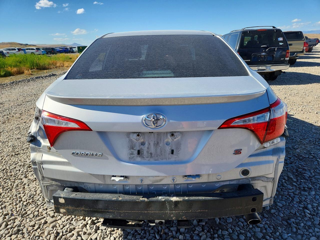 2014 Toyota Corolla S Plus Silver vin: 2T1BURHE3EC112371