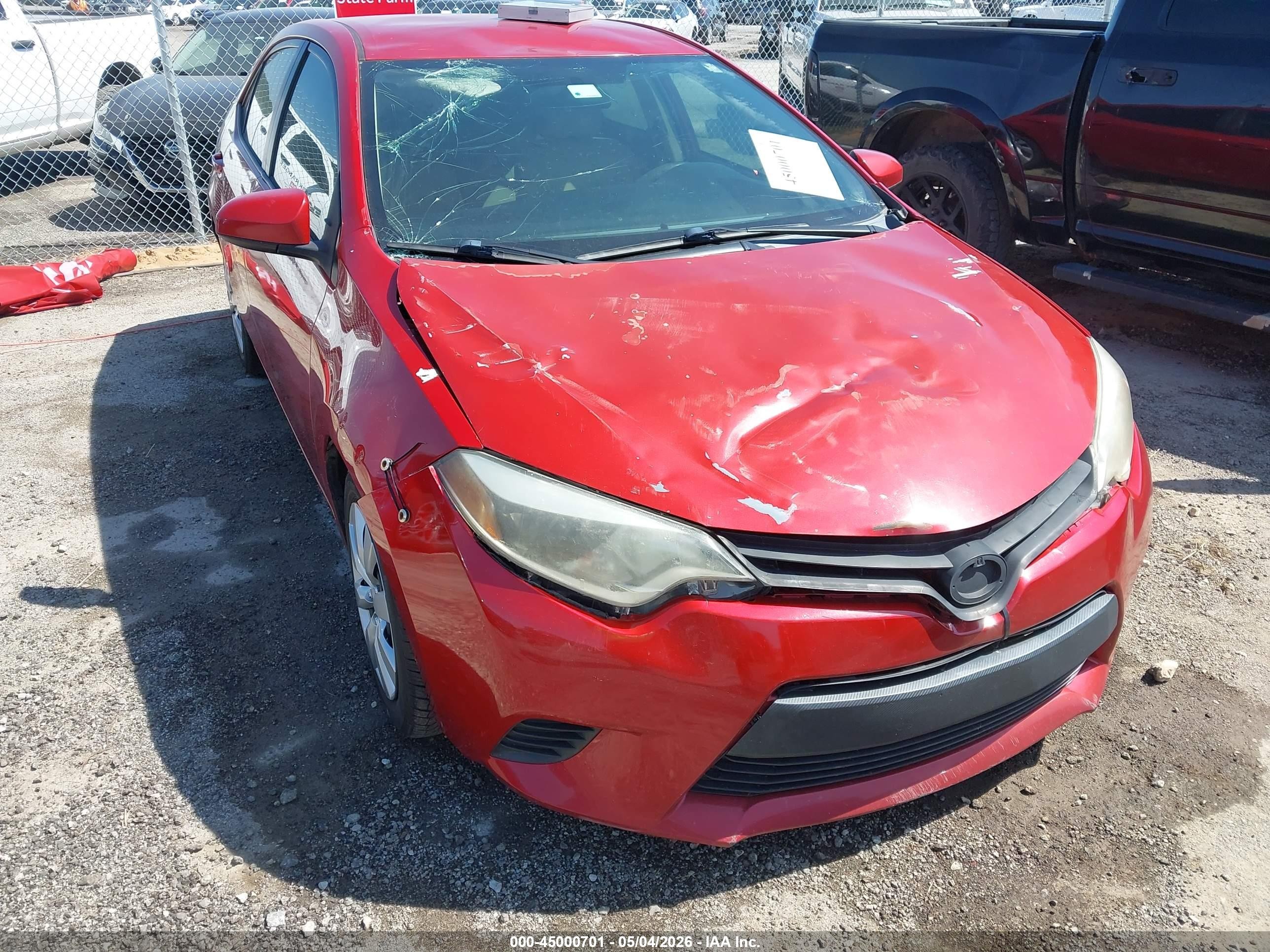 2014 Toyota Corolla Le Red vin: 2T1BURHE3EC112726