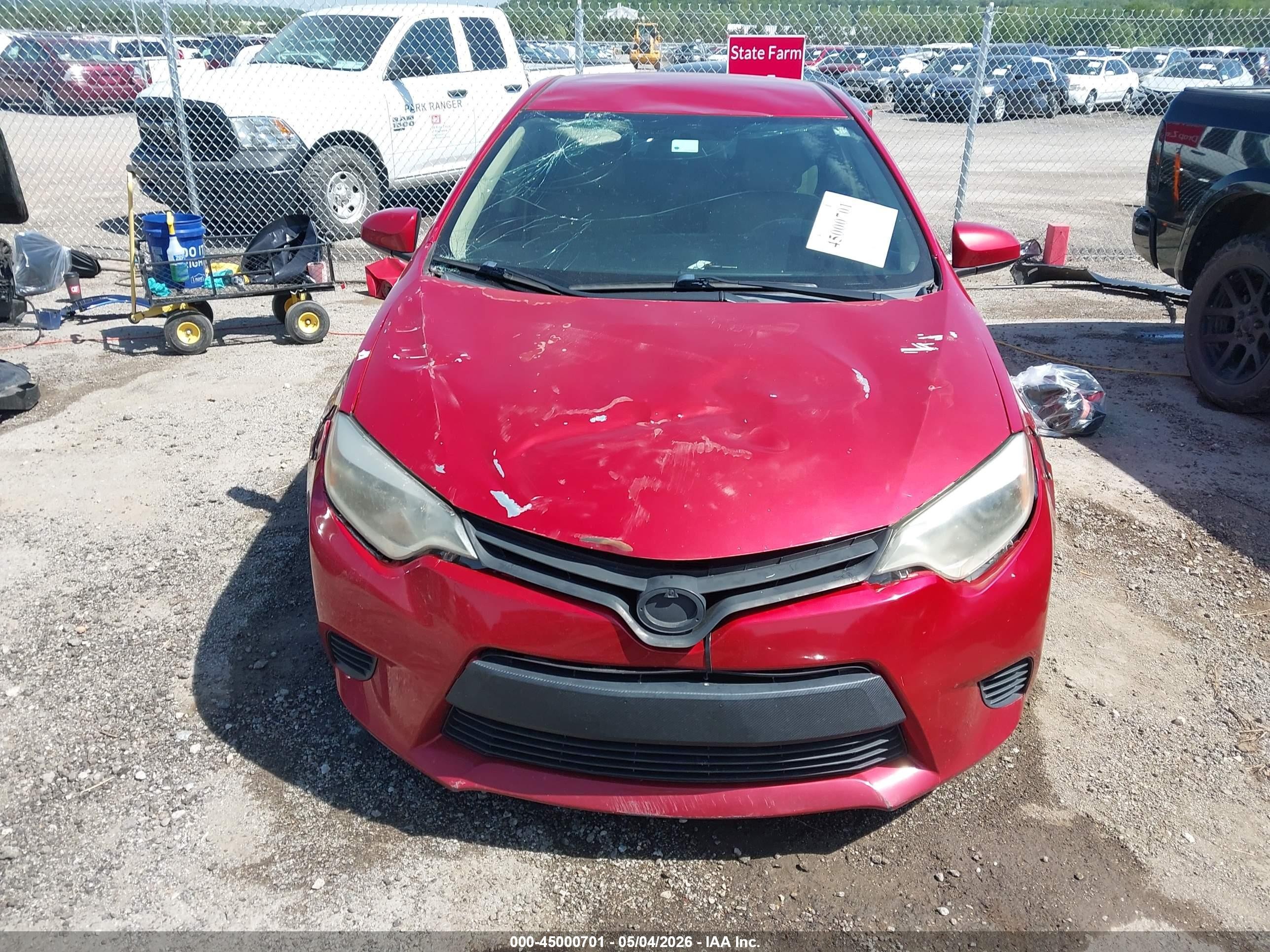 2014 Toyota Corolla Le Red vin: 2T1BURHE3EC112726