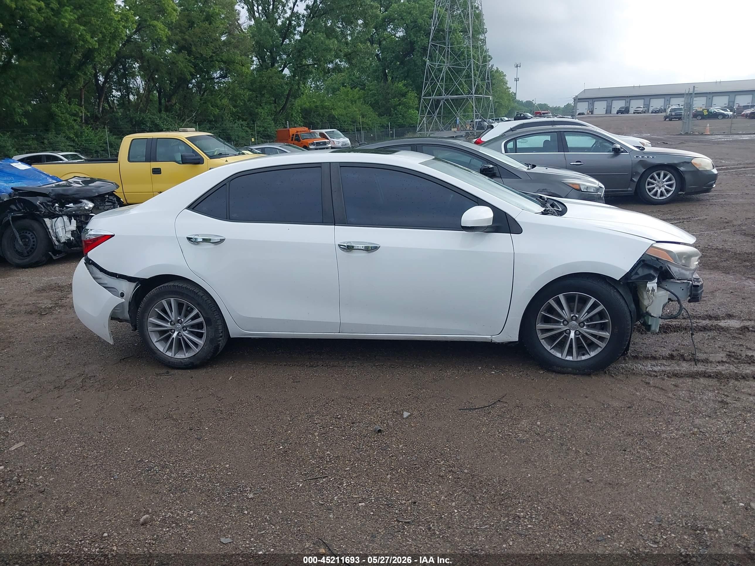 2014 Toyota Corolla Le Plus White vin: 2T1BURHE3EC150344