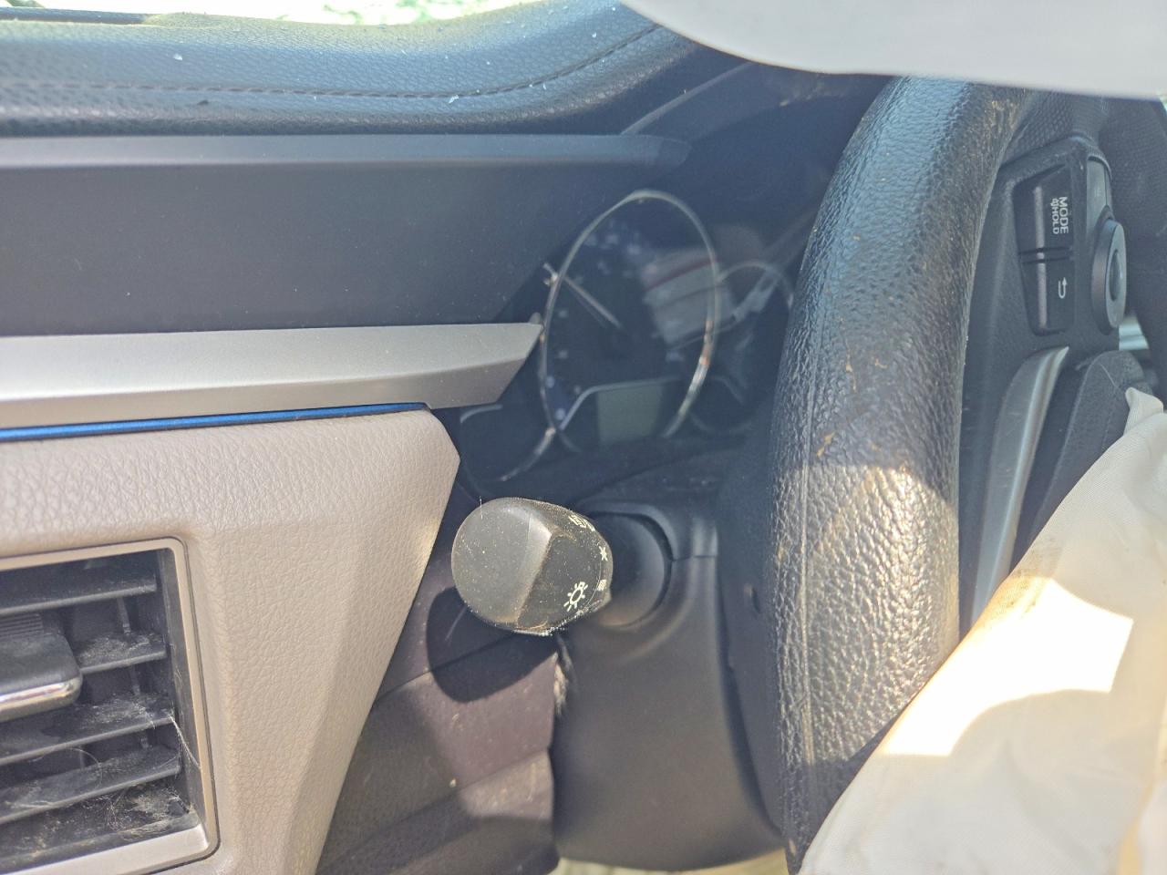 2014 Toyota Corolla L White vin: 2T1BURHE3EC163160