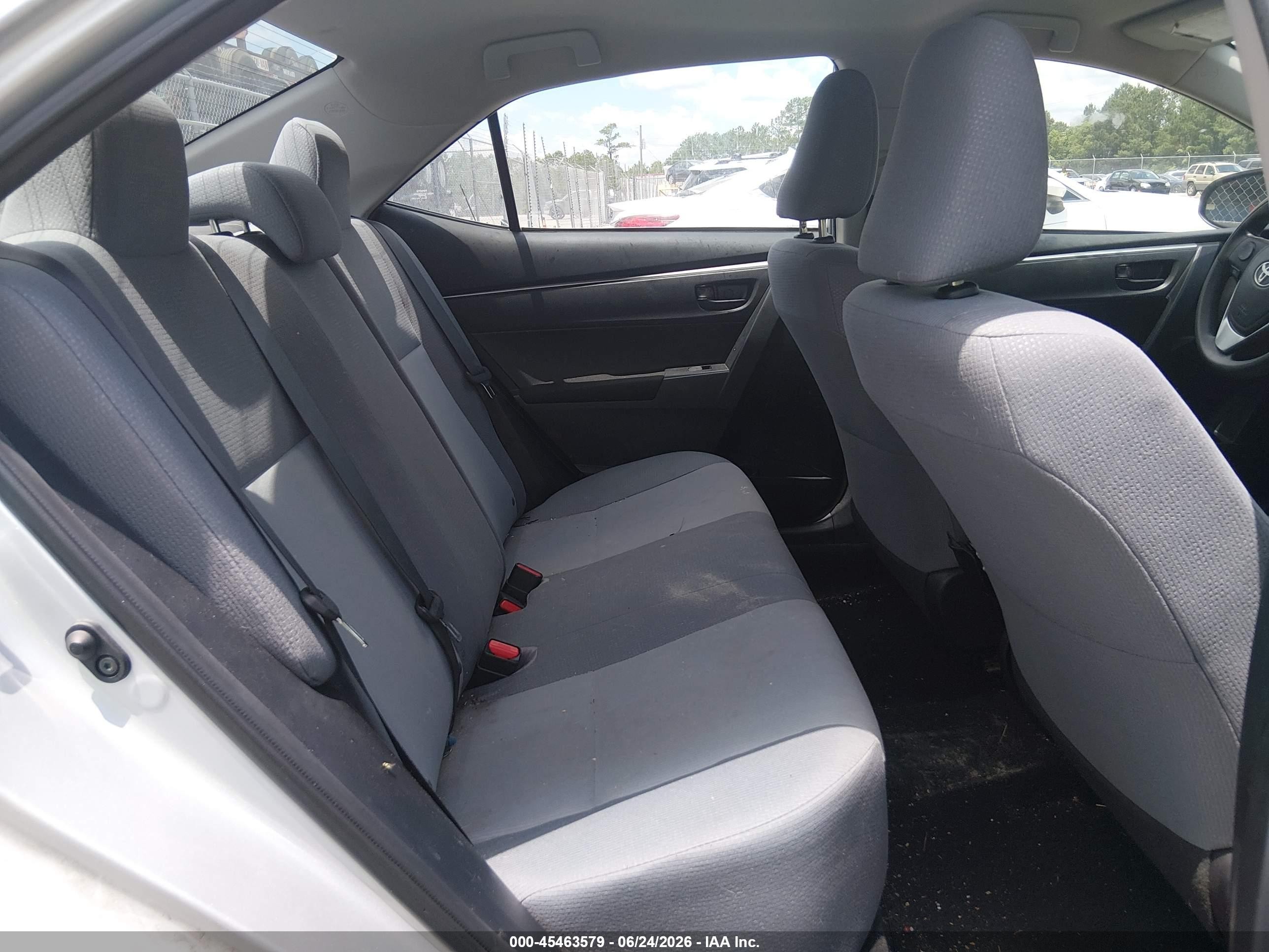 2014 Toyota Corolla L Silver vin: 2T1BURHE3EC166866