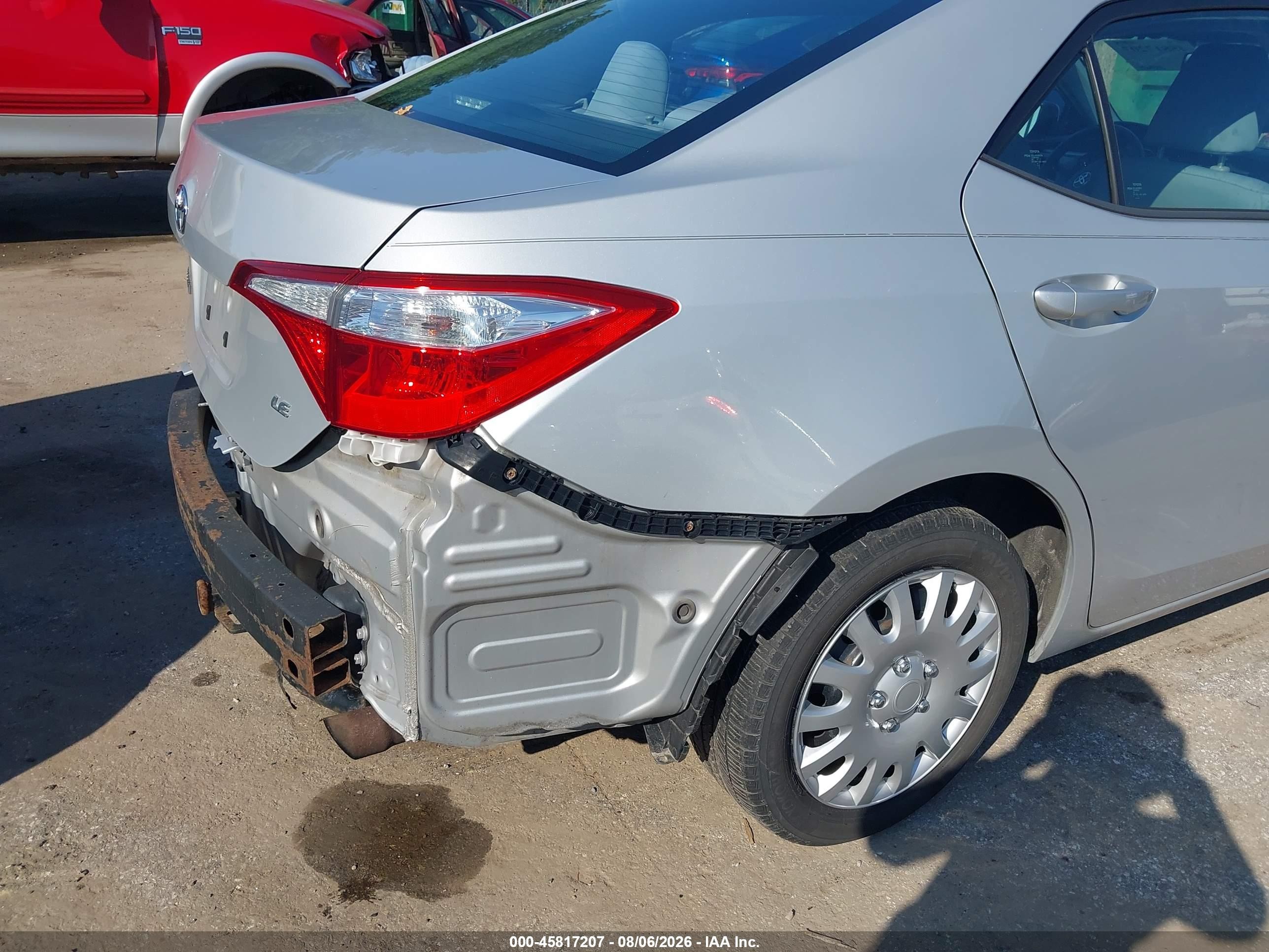 2014 Toyota Corolla Le Серебряный vin: 2T1BURHE3EC181156