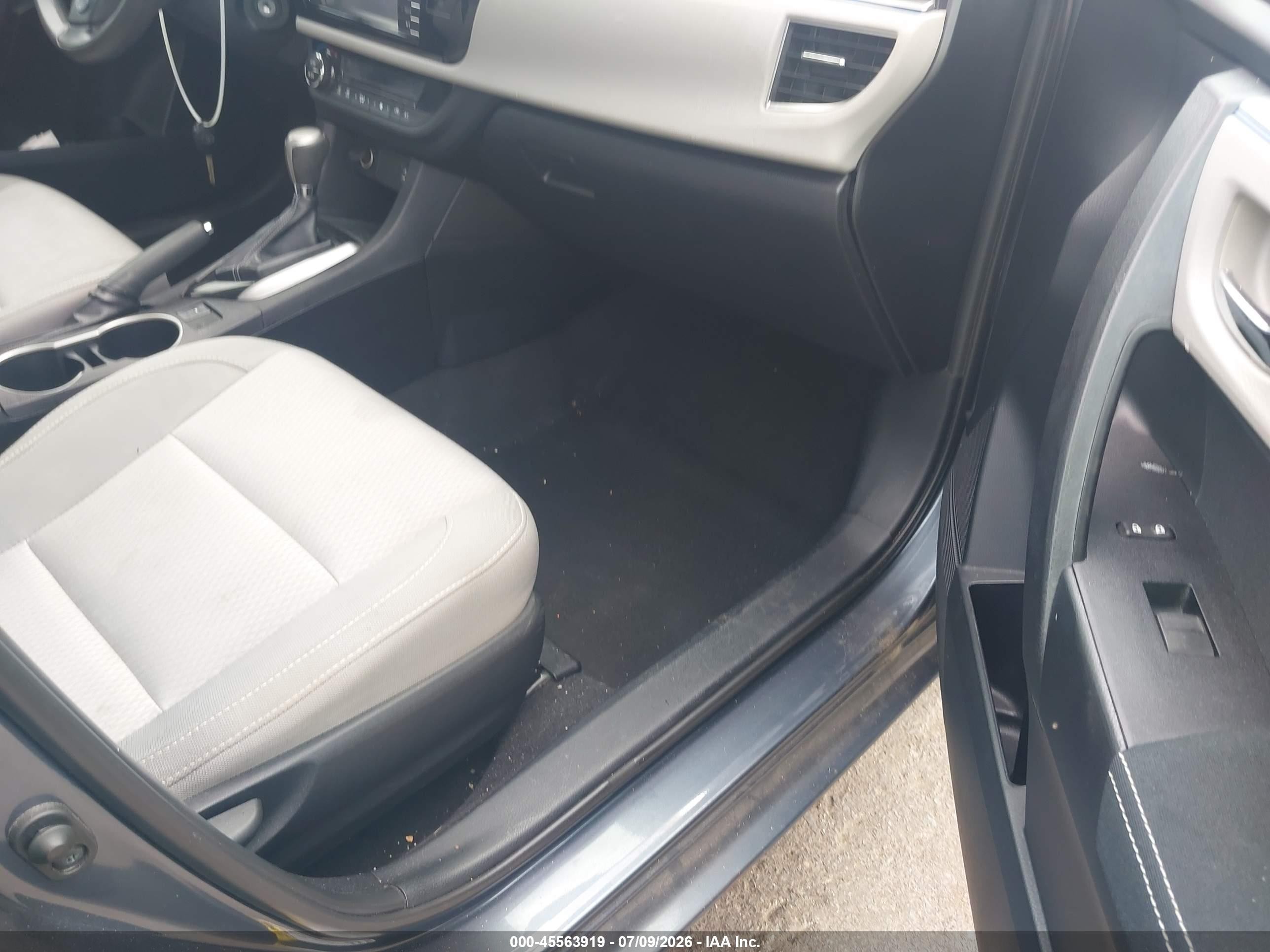 2014 Toyota Corolla Le Blue vin: 2T1BURHE3EC195476