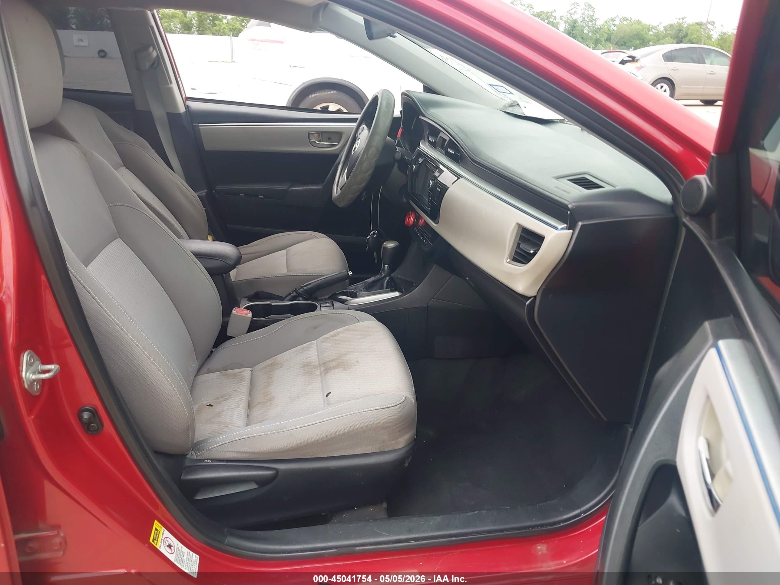 2014 Toyota Corolla Le Red vin: 2T1BURHE3EC209411