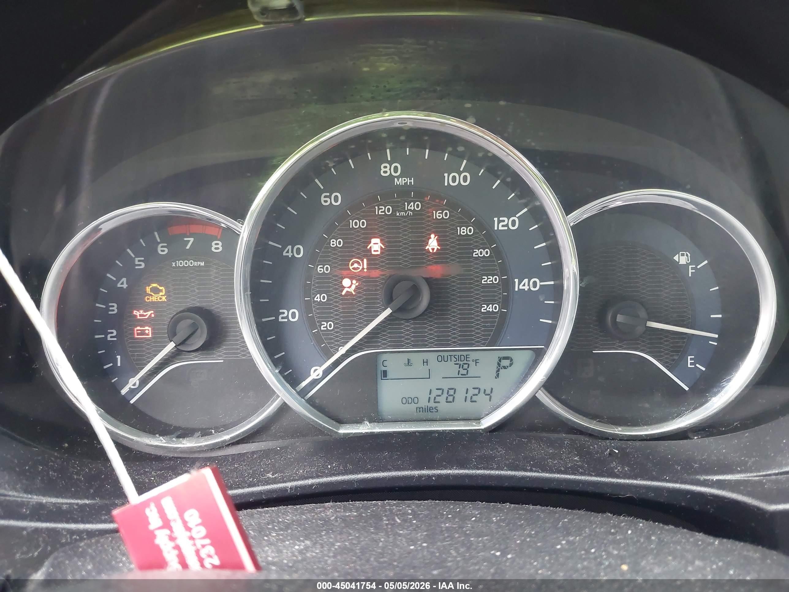2014 Toyota Corolla Le Red vin: 2T1BURHE3EC209411