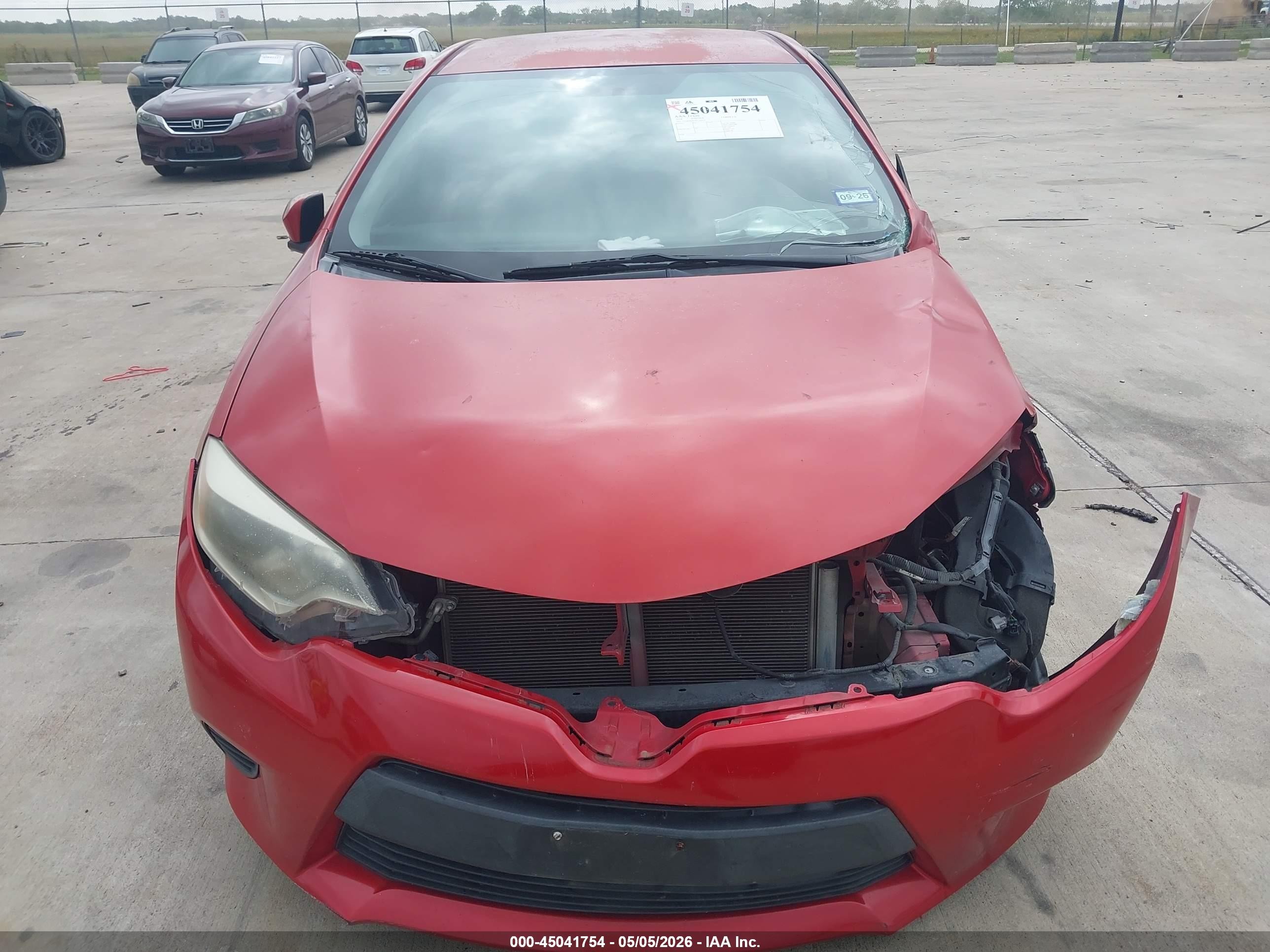 2014 Toyota Corolla Le Red vin: 2T1BURHE3EC209411