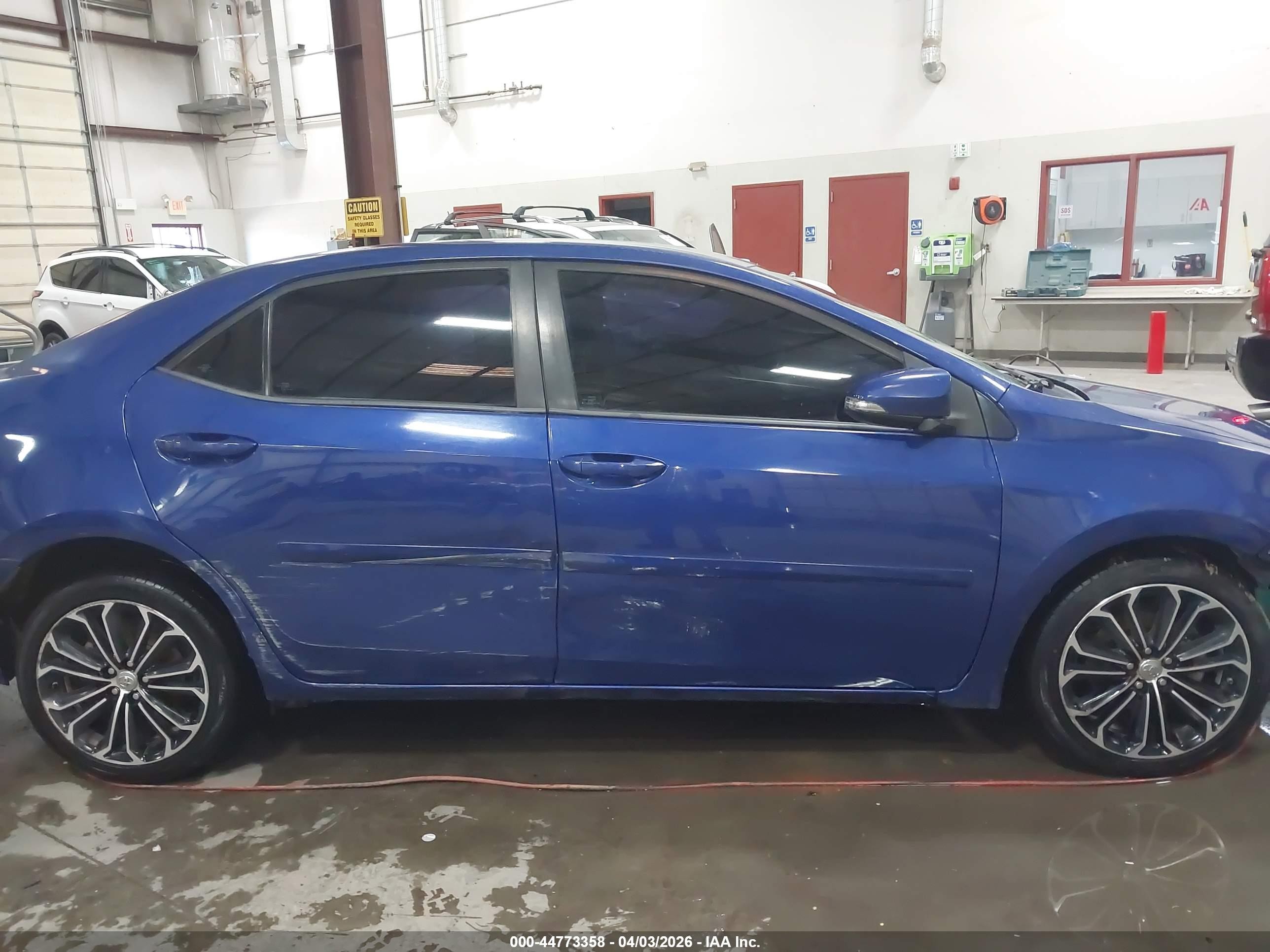 2014 Toyota Corolla S Plus Синий vin: 2T1BURHE3EC225169