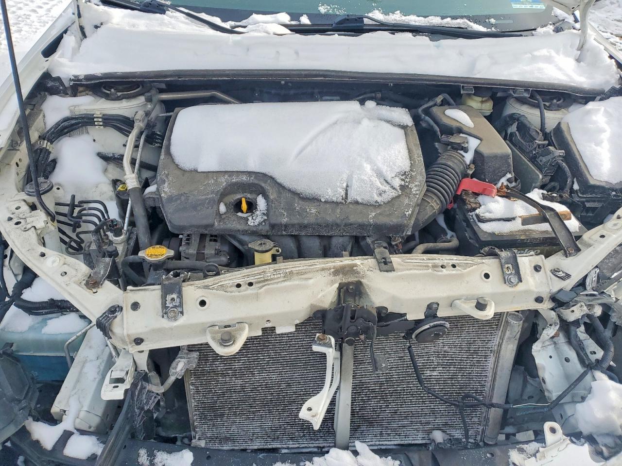 2014 Toyota Corolla L White vin: 2T1BURHE3EC225947