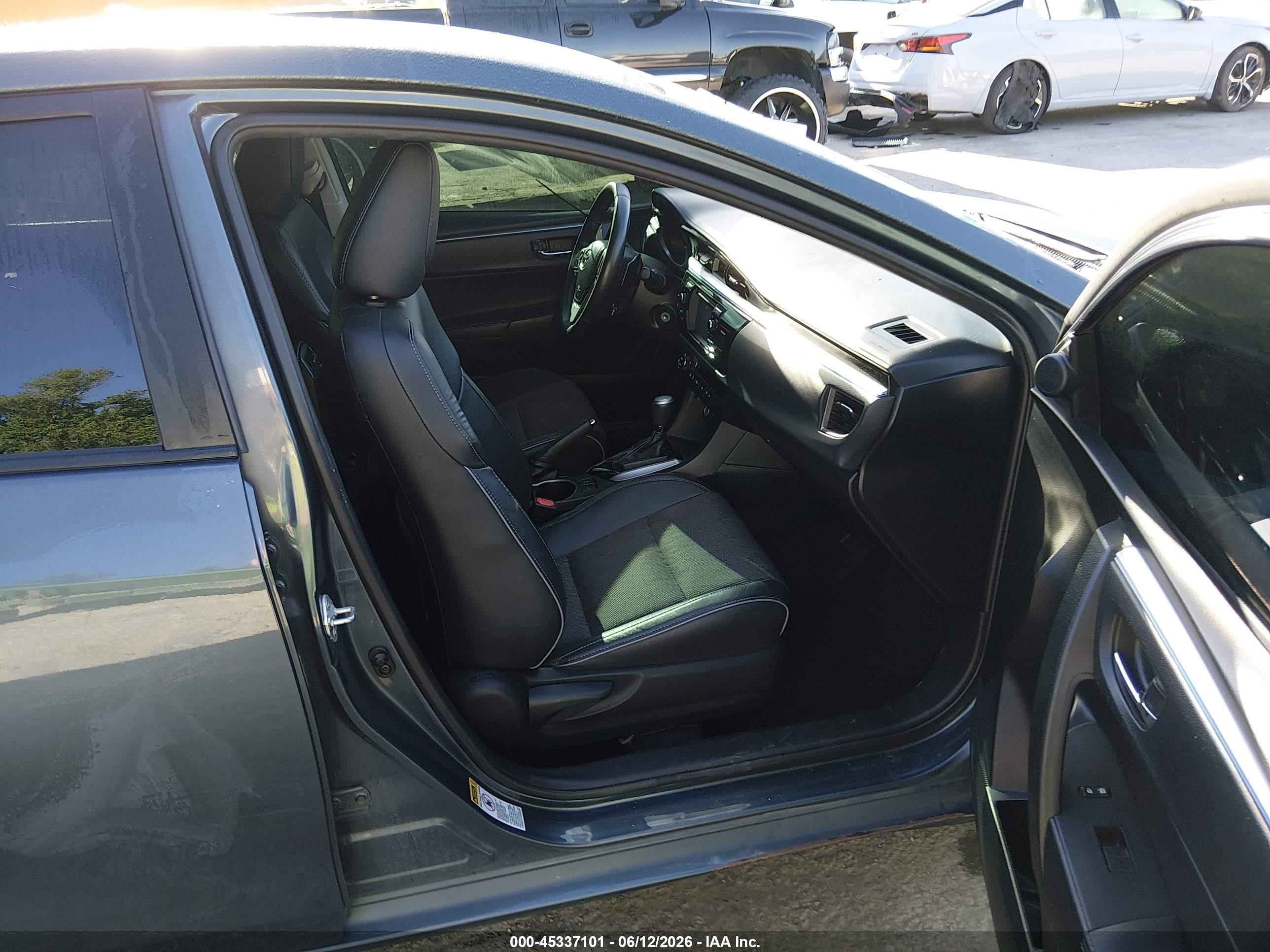 2015 Toyota Corolla S Plus Blue vin: 2T1BURHE3FC237419