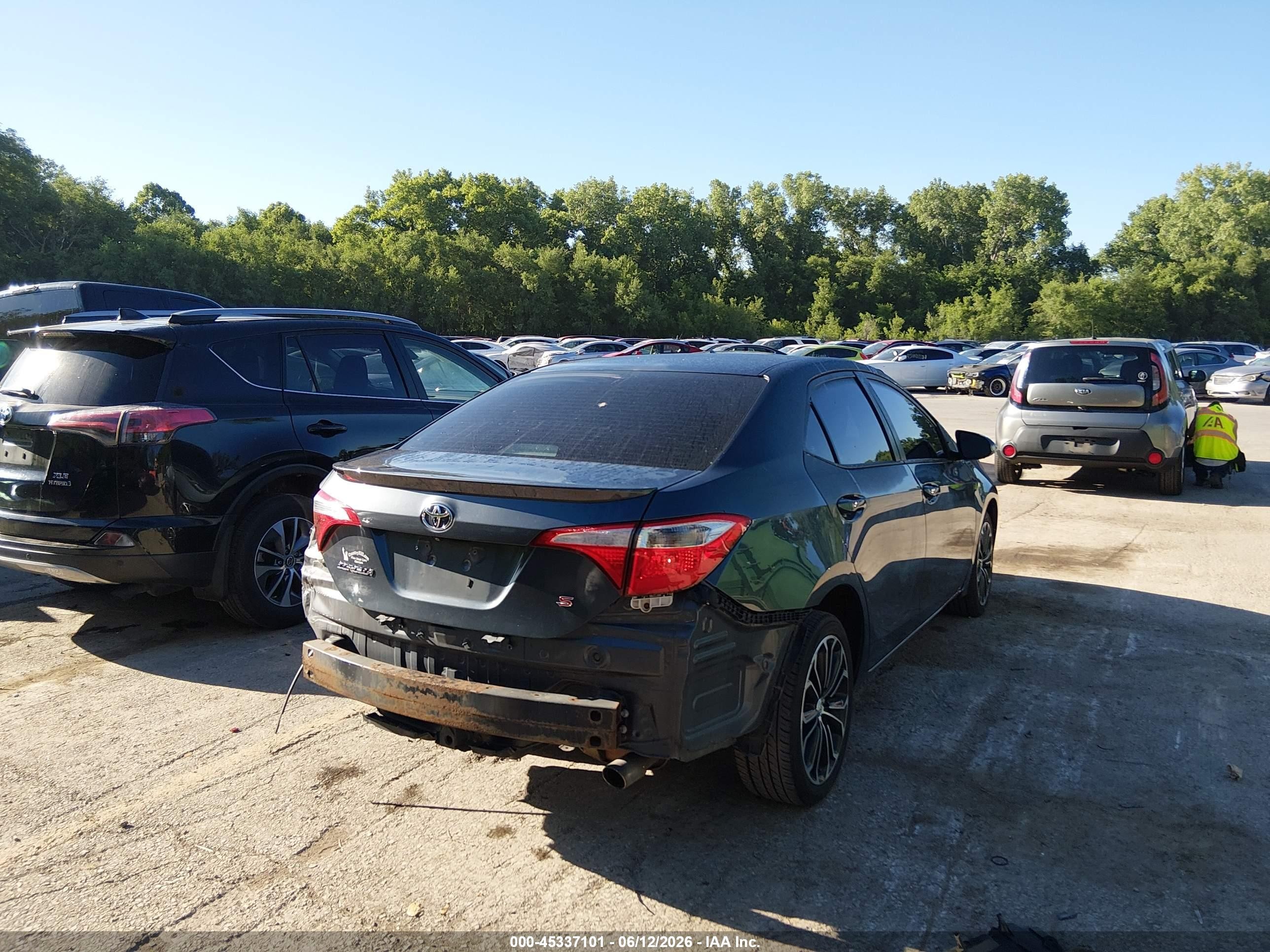 2015 Toyota Corolla S Plus Blue vin: 2T1BURHE3FC237419
