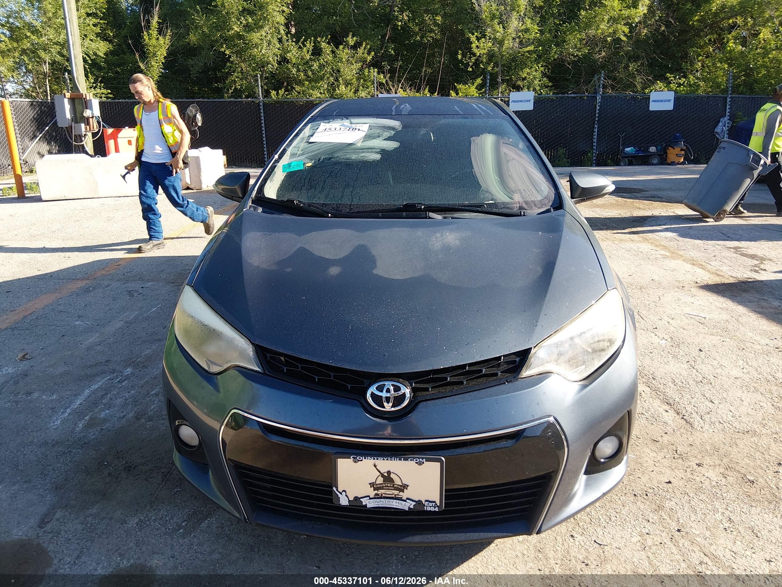 2015 Toyota Corolla S Plus Blue vin: 2T1BURHE3FC237419