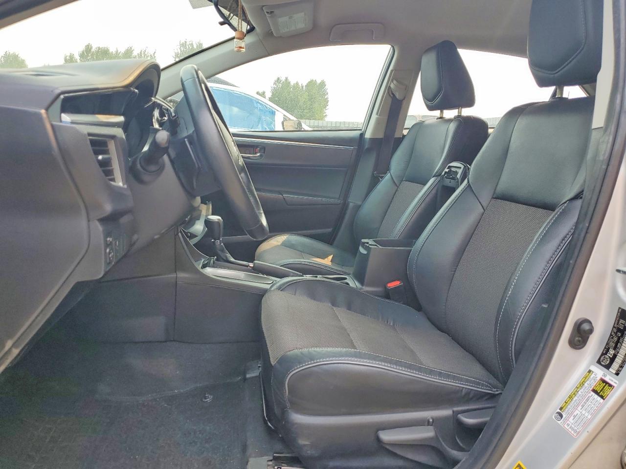 2015 Toyota Corolla L Silver vin: 2T1BURHE3FC253216