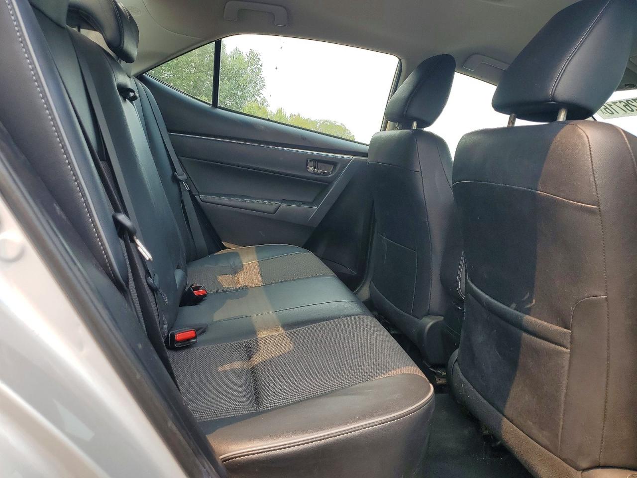 2015 Toyota Corolla L Silver vin: 2T1BURHE3FC253216