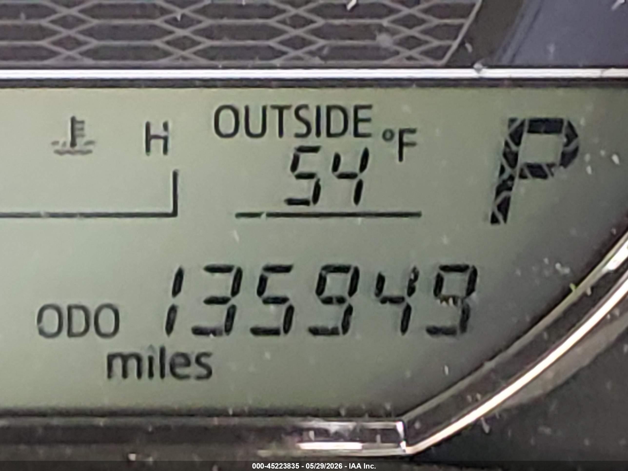 2015 Toyota Corolla L Серебряный vin: 2T1BURHE3FC254947