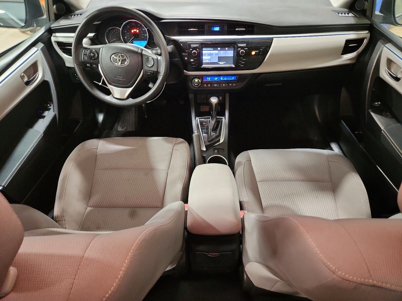 2015 Toyota Corolla Le Gray vin: 2T1BURHE3FC258402