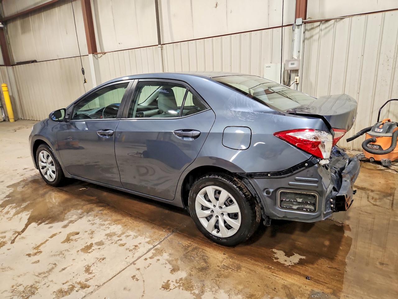 2015 Toyota Corolla Le Gray vin: 2T1BURHE3FC258402
