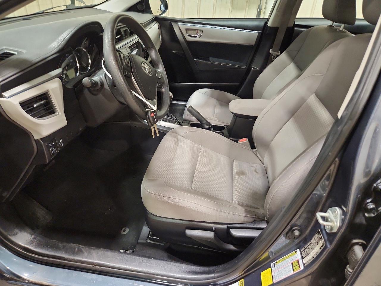 2015 Toyota Corolla Le Gray vin: 2T1BURHE3FC258402