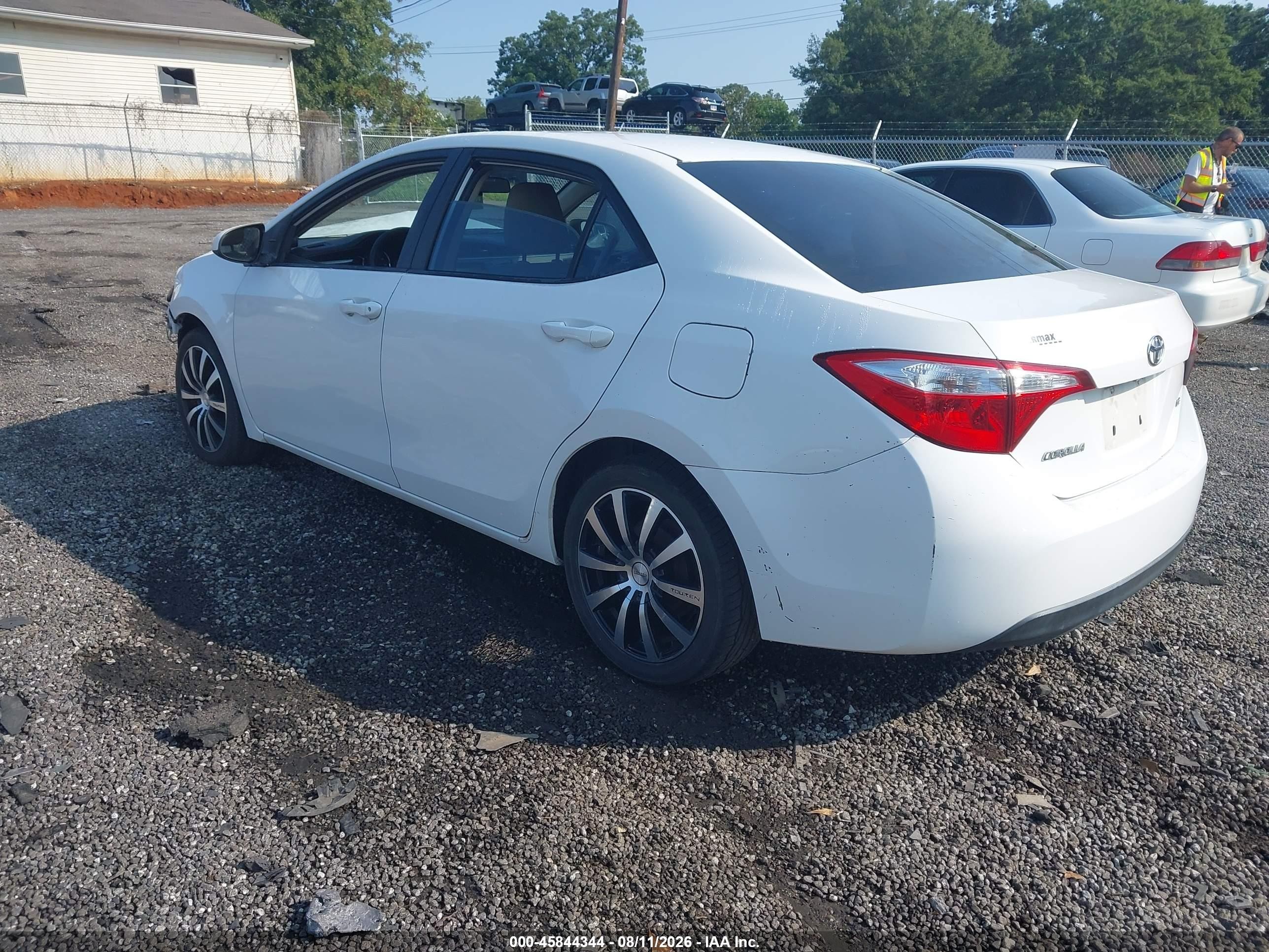 2015 Toyota Corolla Le Белый vin: 2T1BURHE3FC263907