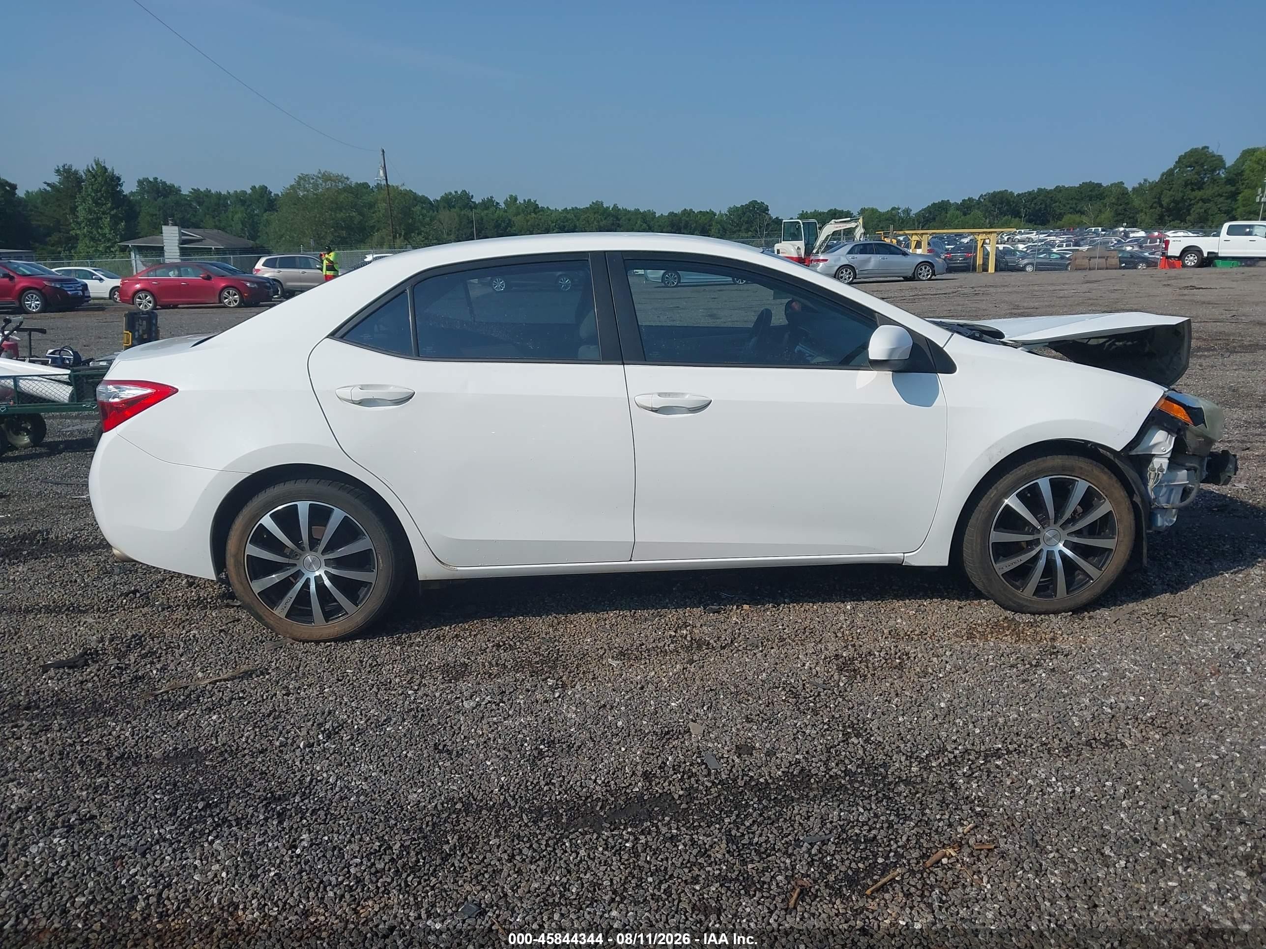 2015 Toyota Corolla Le Белый vin: 2T1BURHE3FC263907