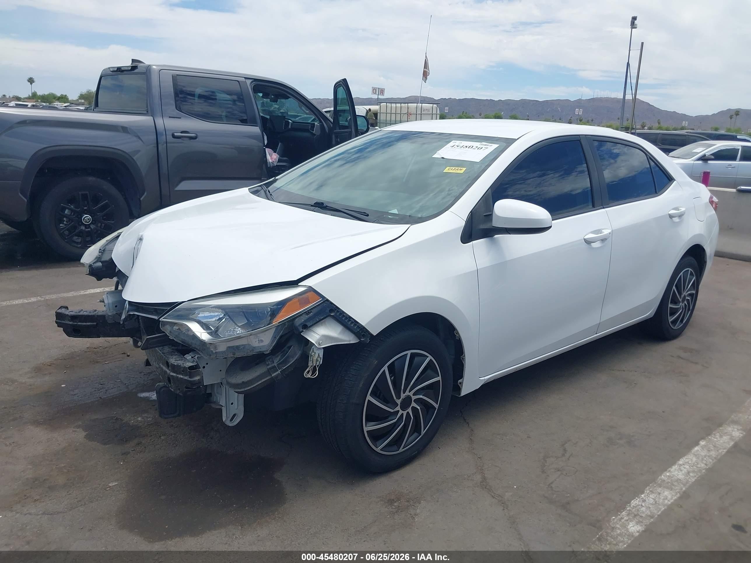 2015 Toyota Corolla Le Белый vin: 2T1BURHE3FC266354