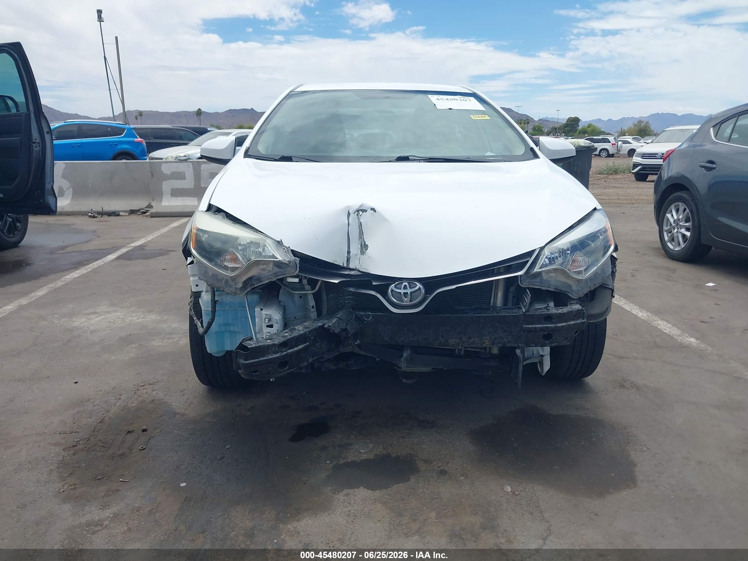 2015 Toyota Corolla Le Белый vin: 2T1BURHE3FC266354