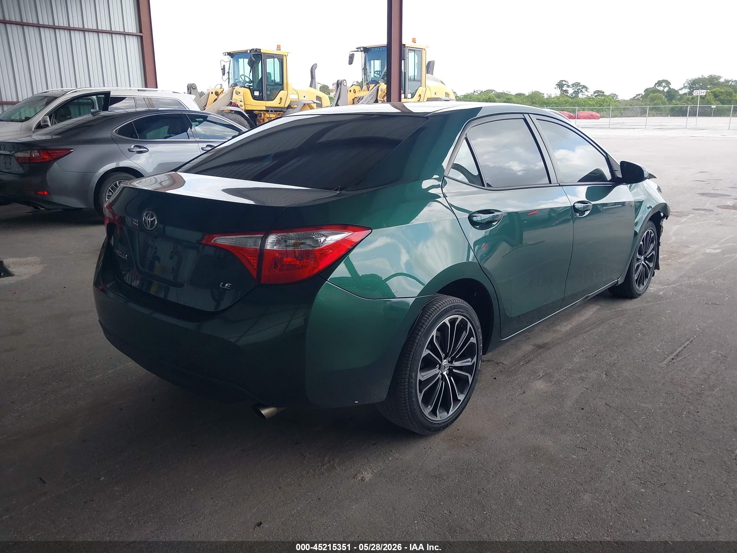 2015 Toyota Corolla Le Green vin: 2T1BURHE3FC273790