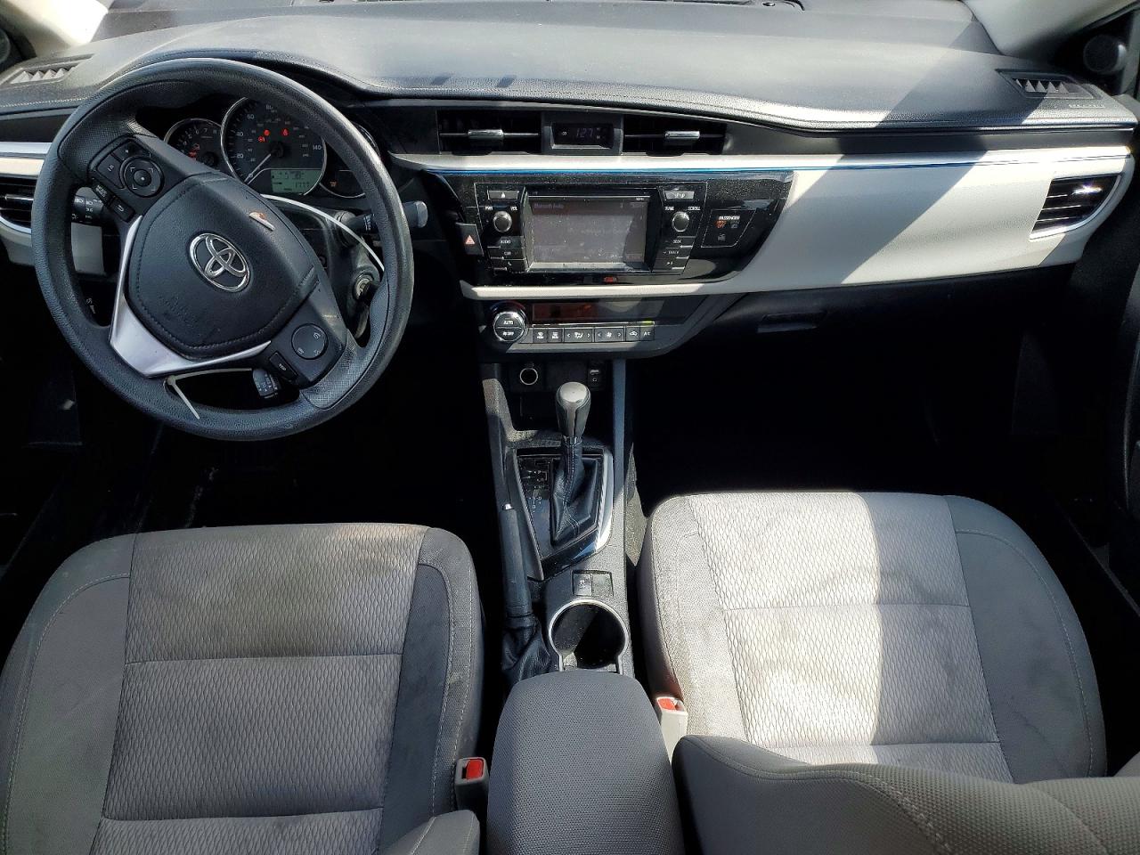 2015 Toyota Corolla Le Silver vin: 2T1BURHE3FC282618