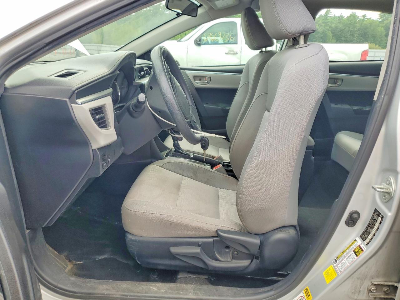 2015 Toyota Corolla Le Silver vin: 2T1BURHE3FC282618