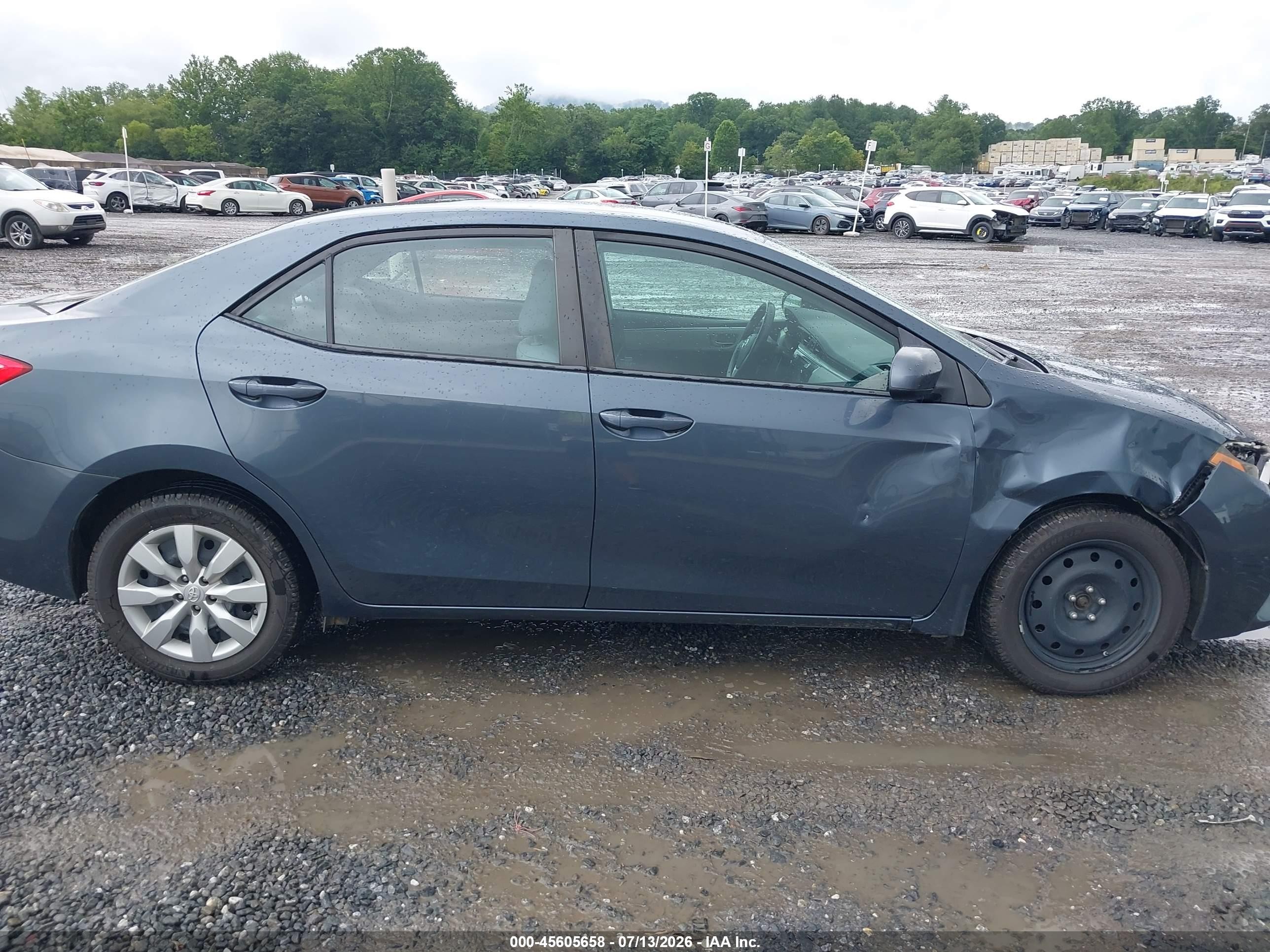 2015 Toyota Corolla Le Blue vin: 2T1BURHE3FC292307