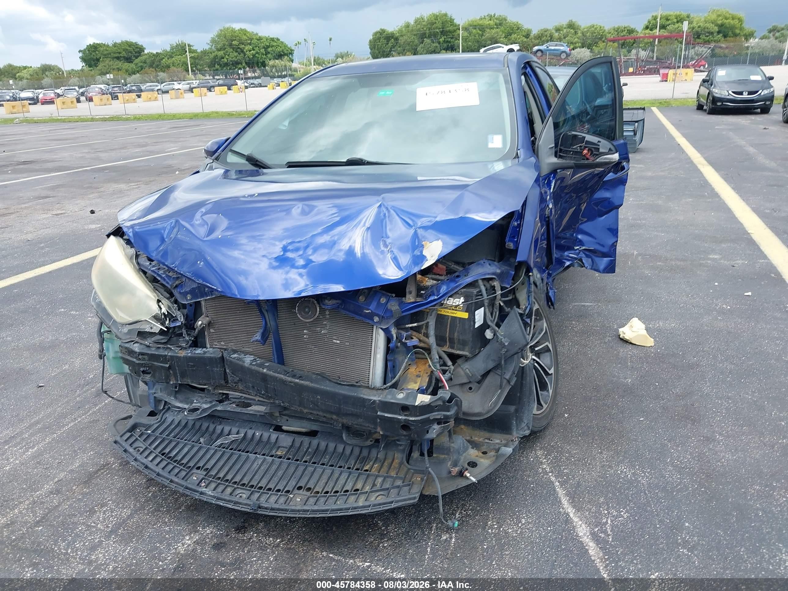 2015 Toyota Corolla S Plus Синий vin: 2T1BURHE3FC296857