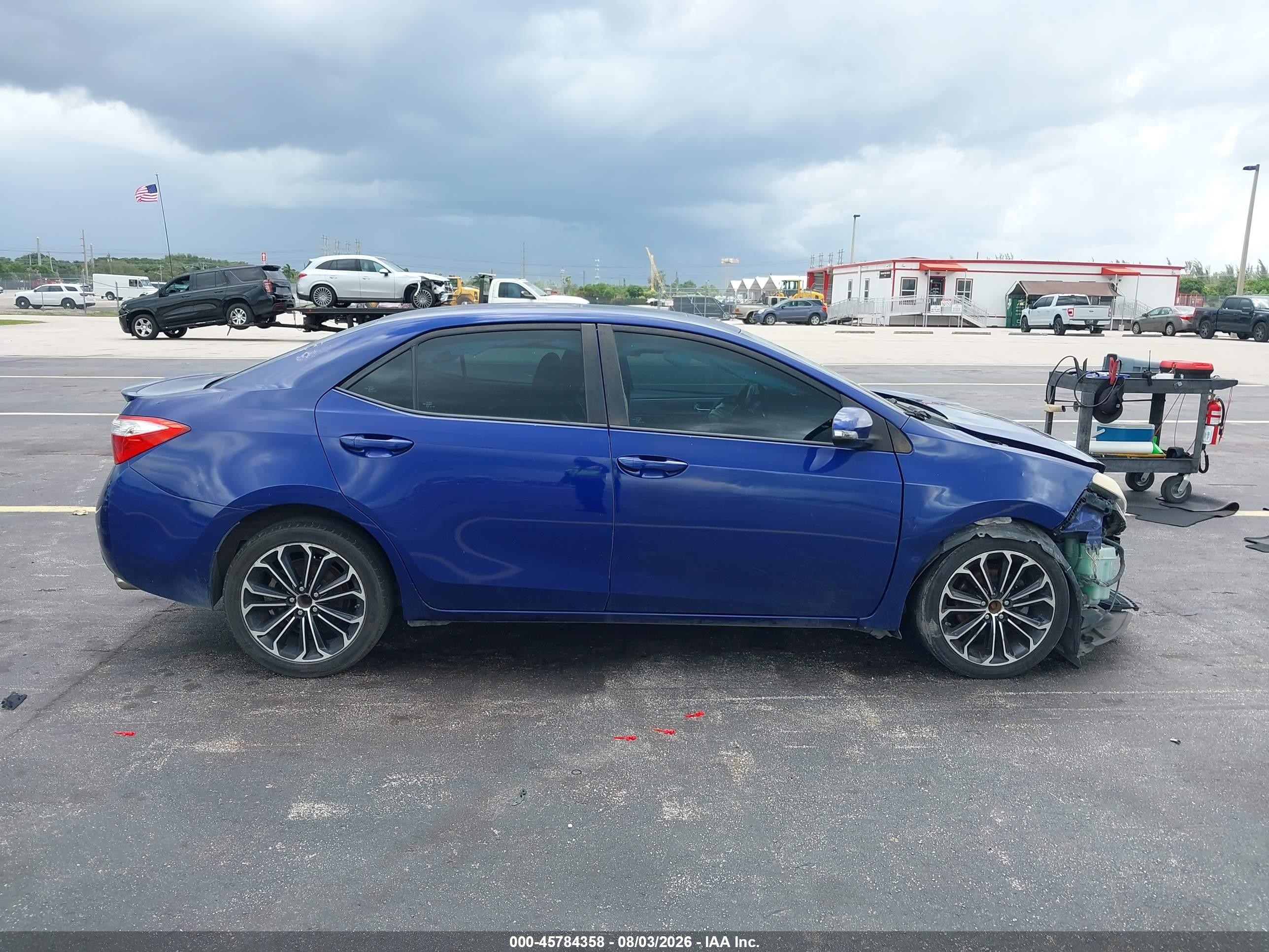 2015 Toyota Corolla S Plus Синий vin: 2T1BURHE3FC296857