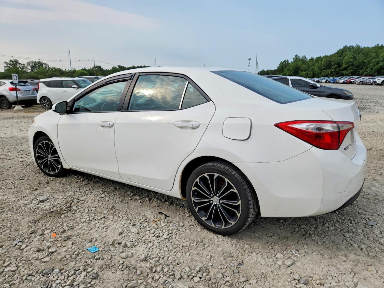 2015 Toyota Corolla L White vin: 2T1BURHE3FC297832