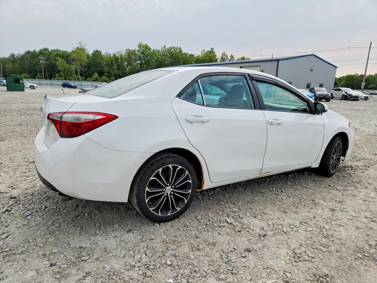 2015 Toyota Corolla L White vin: 2T1BURHE3FC297832