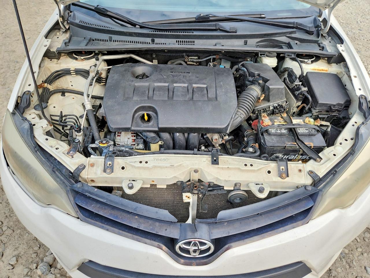 2015 Toyota Corolla L White vin: 2T1BURHE3FC297832