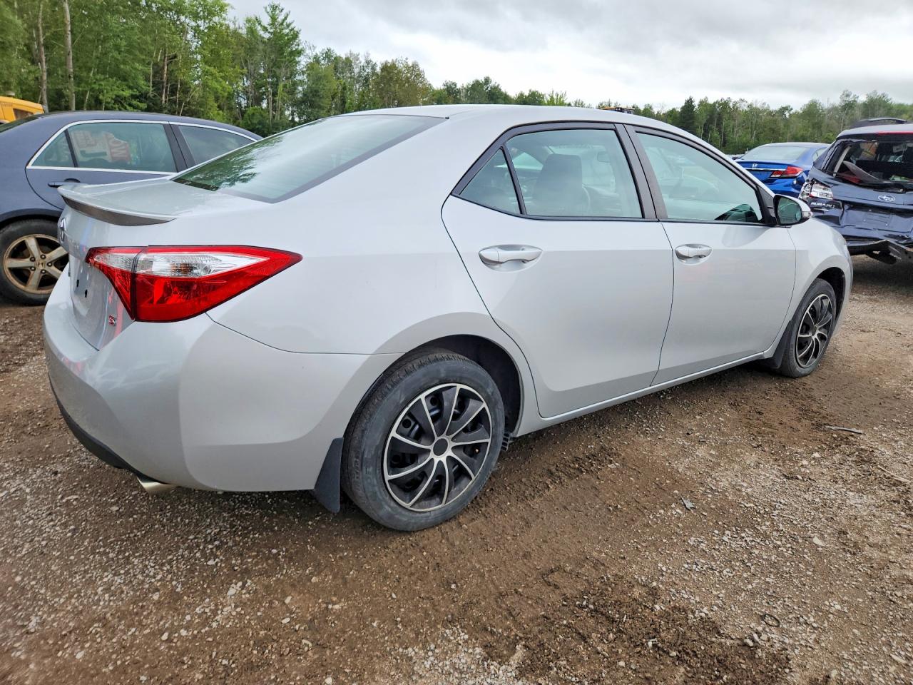 2015 Toyota Corolla L Silver vin: 2T1BURHE3FC299550
