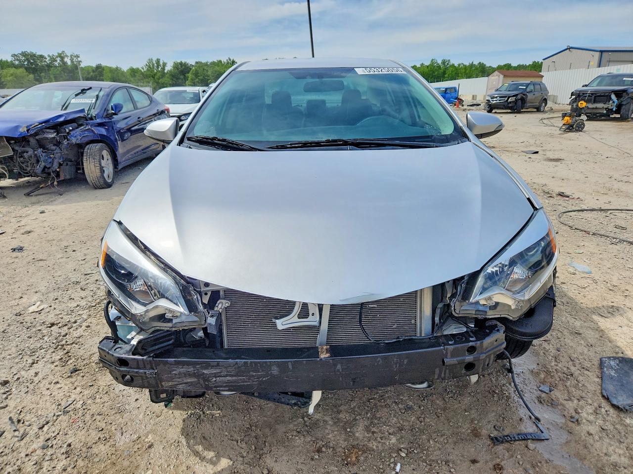 2015 Toyota Corolla L Silver vin: 2T1BURHE3FC300647
