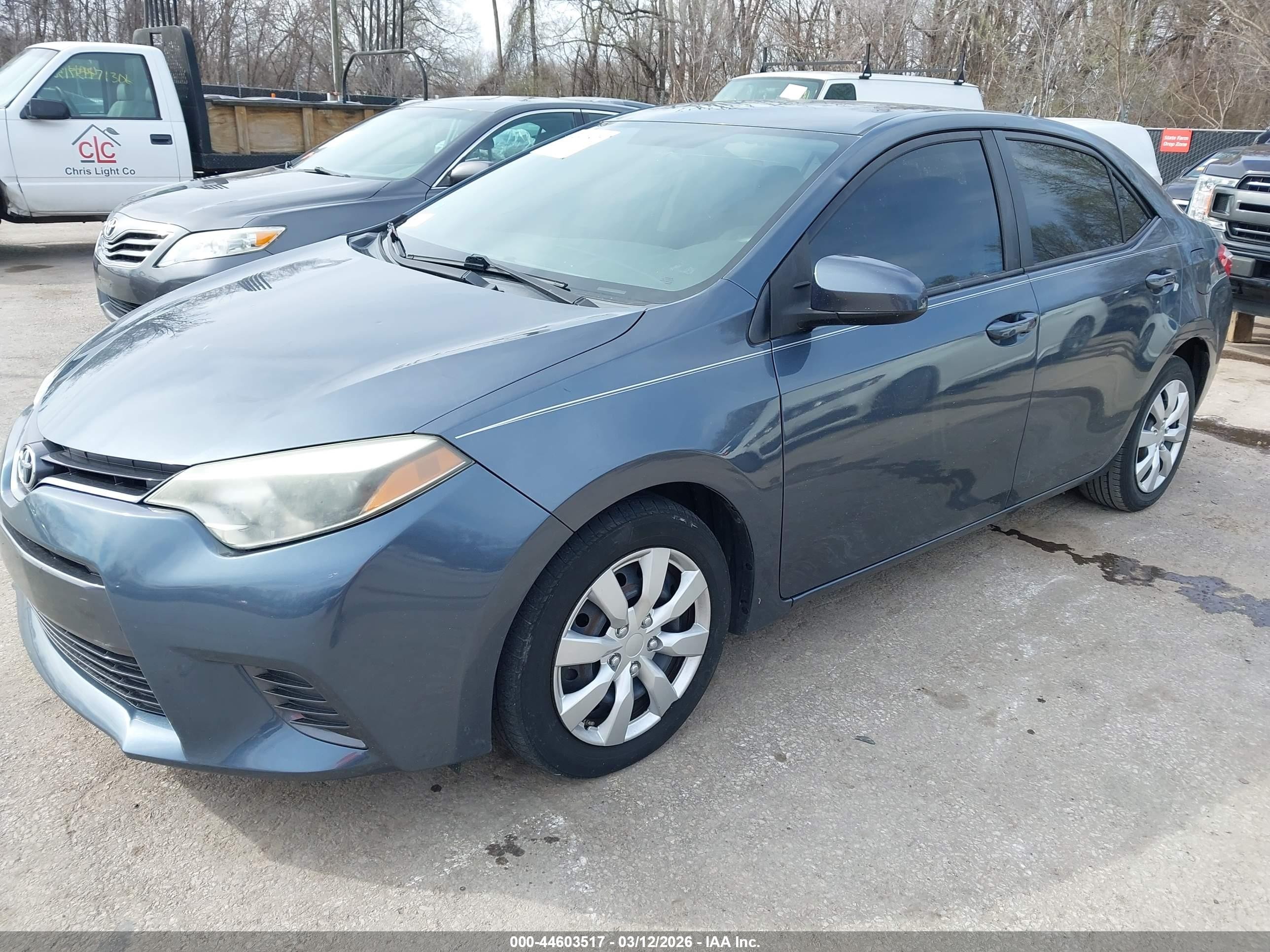 2015 Toyota Corolla Le Blue vin: 2T1BURHE3FC301474