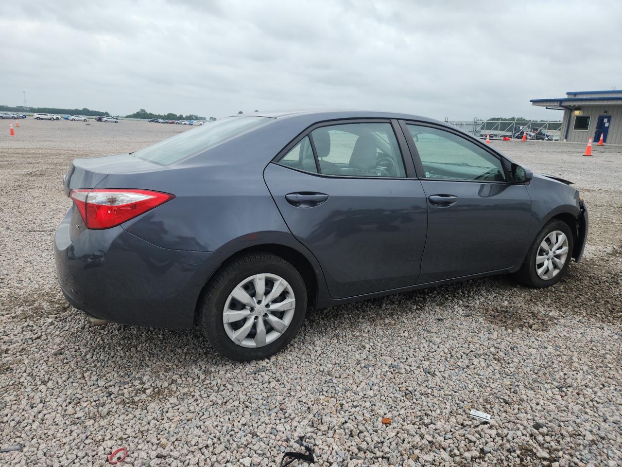 2015 Toyota Corolla Le Серый vin: 2T1BURHE3FC313933
