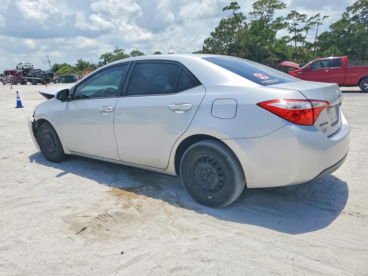 2015 Toyota Corolla L Silver vin: 2T1BURHE3FC313950