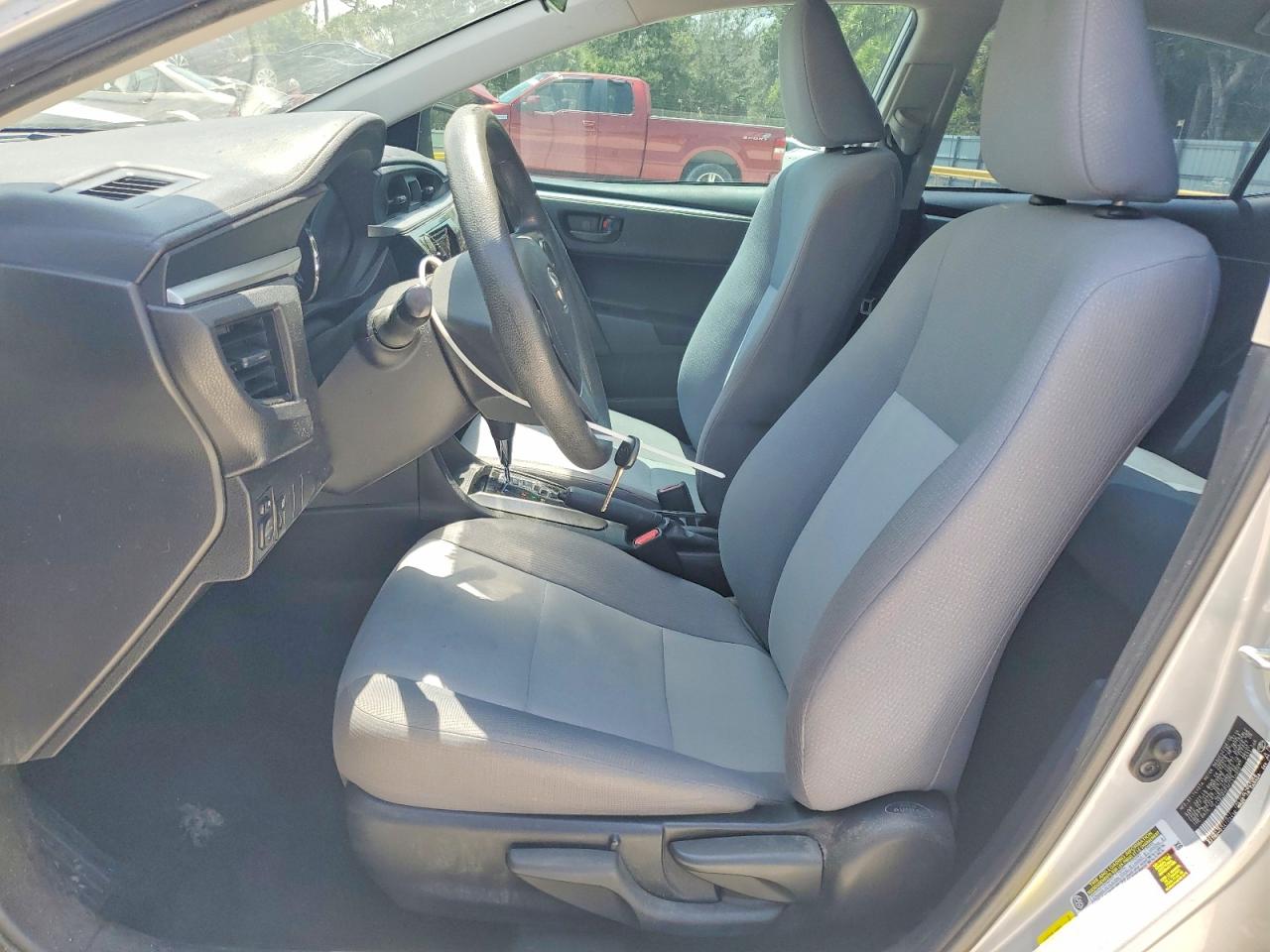 2015 Toyota Corolla L Silver vin: 2T1BURHE3FC313950