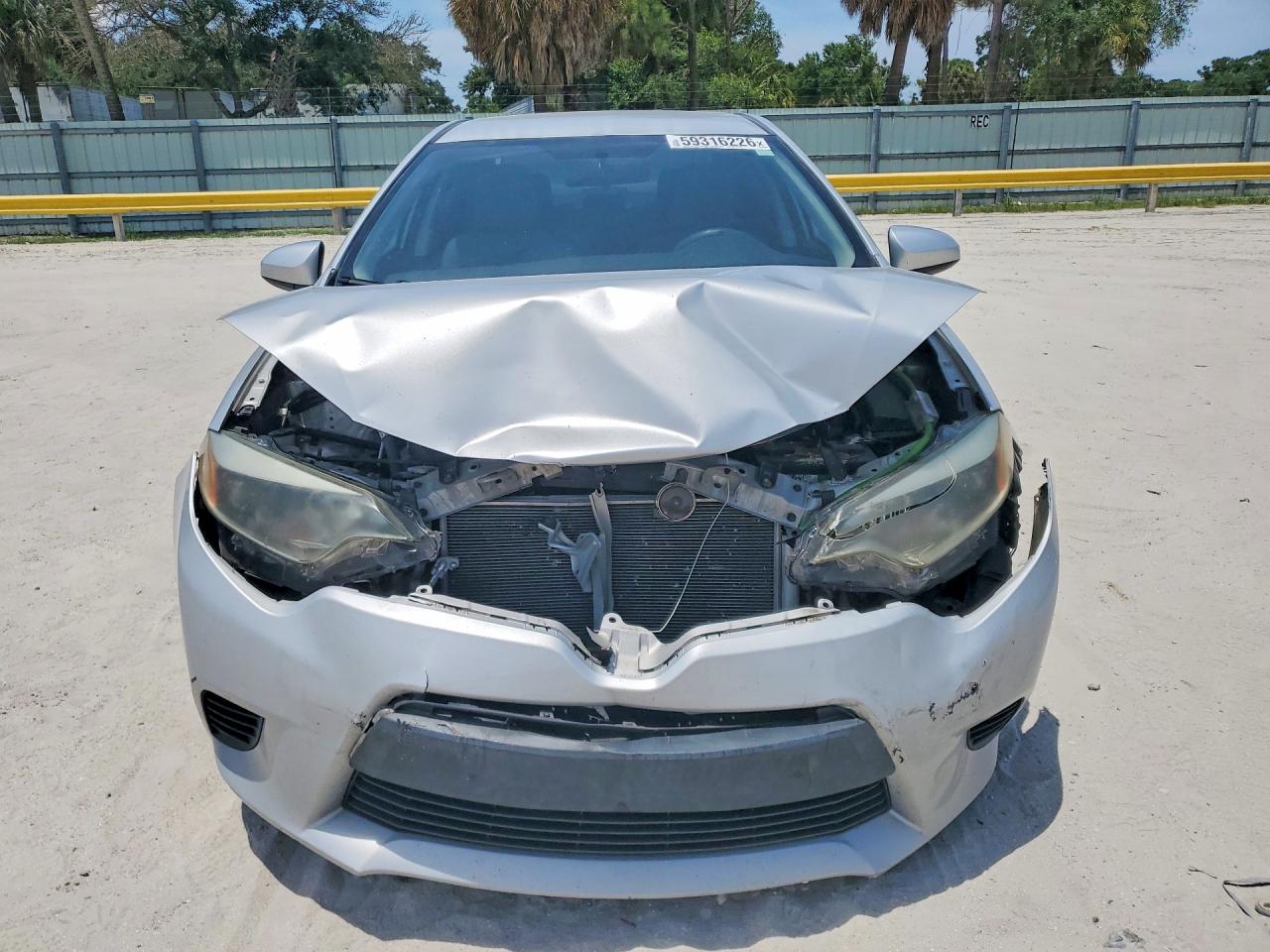 2015 Toyota Corolla L Silver vin: 2T1BURHE3FC313950
