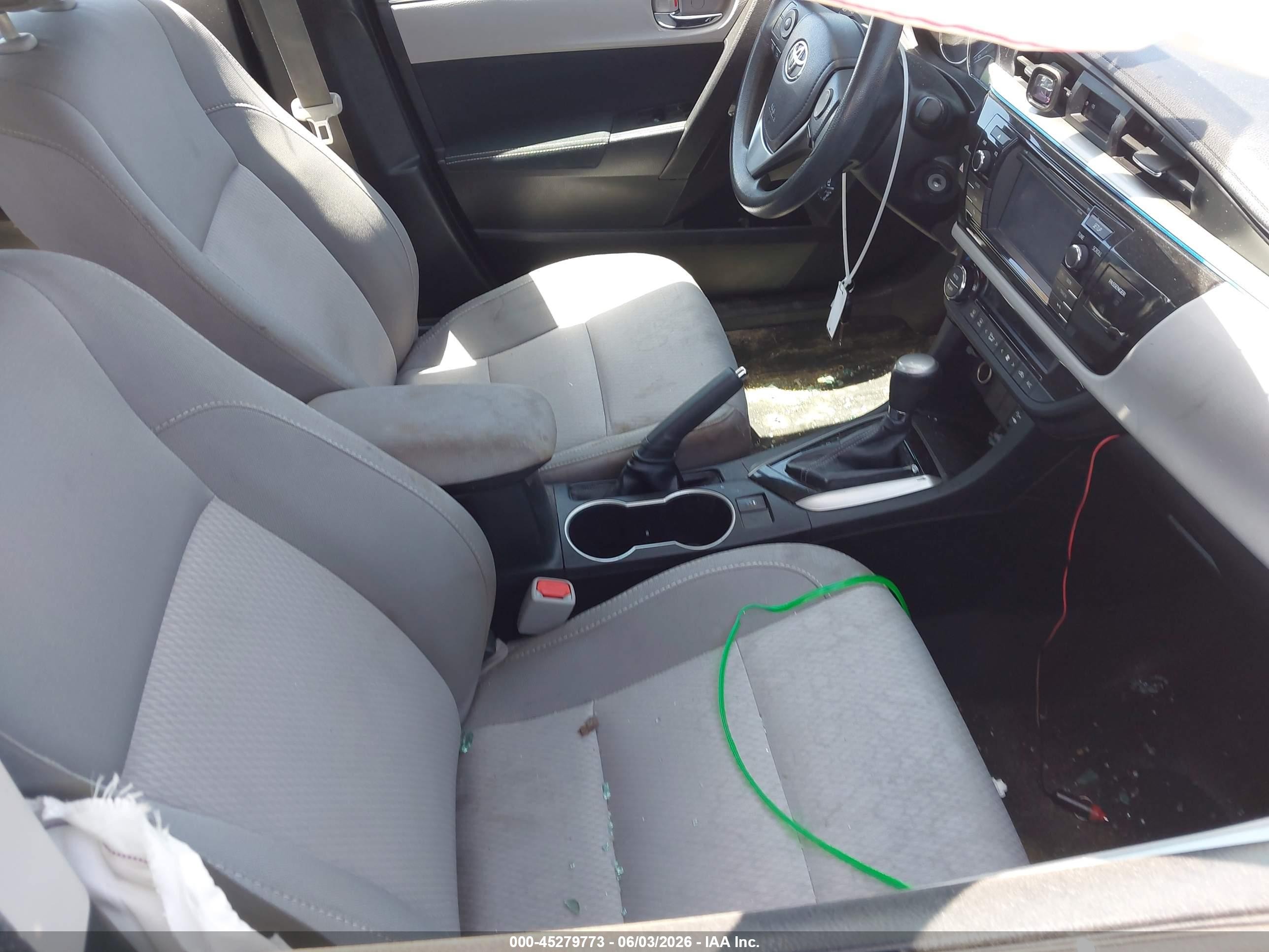 2015 Toyota Corolla Le Gray vin: 2T1BURHE3FC323278