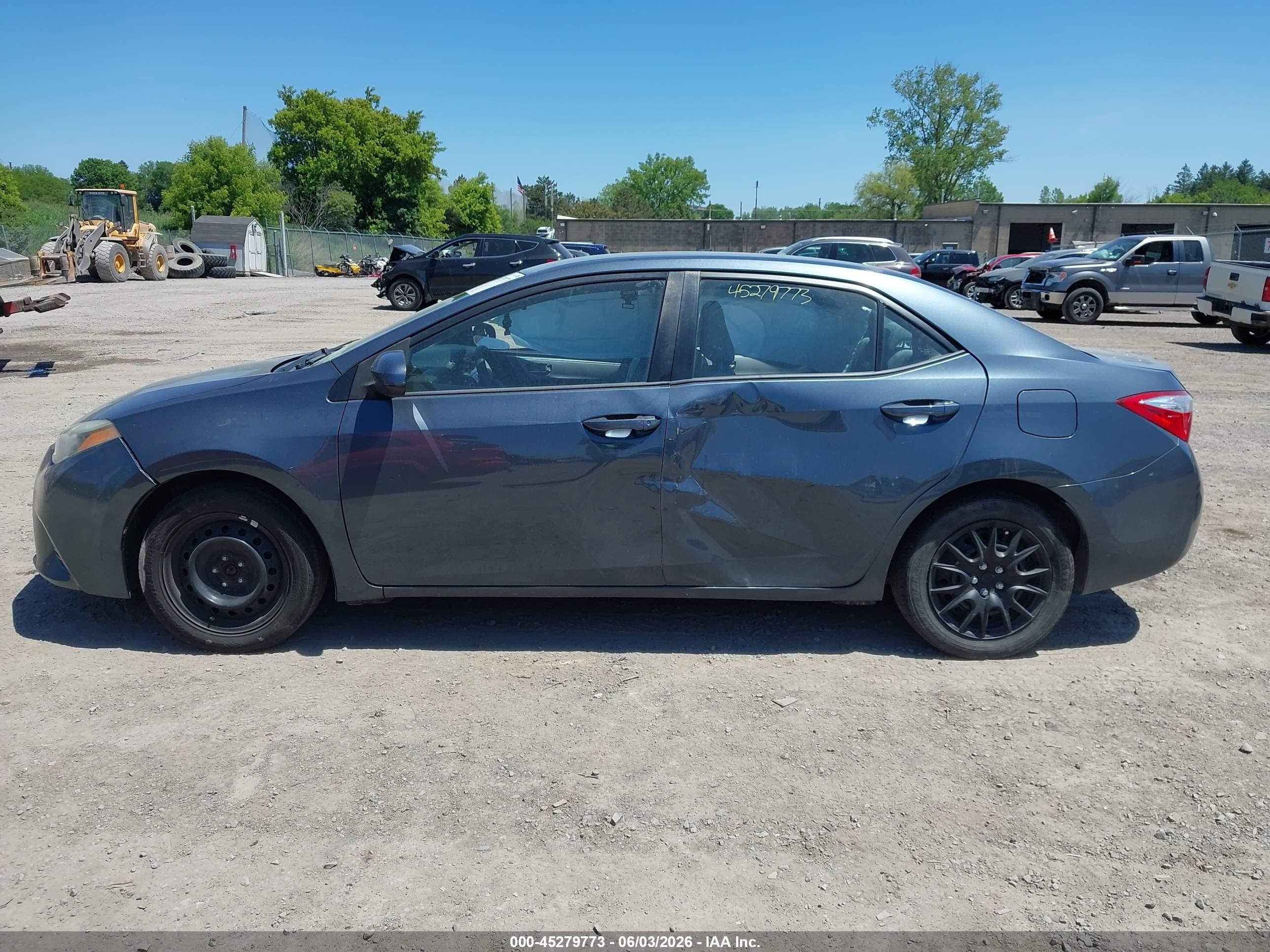 2015 Toyota Corolla Le Gray vin: 2T1BURHE3FC323278