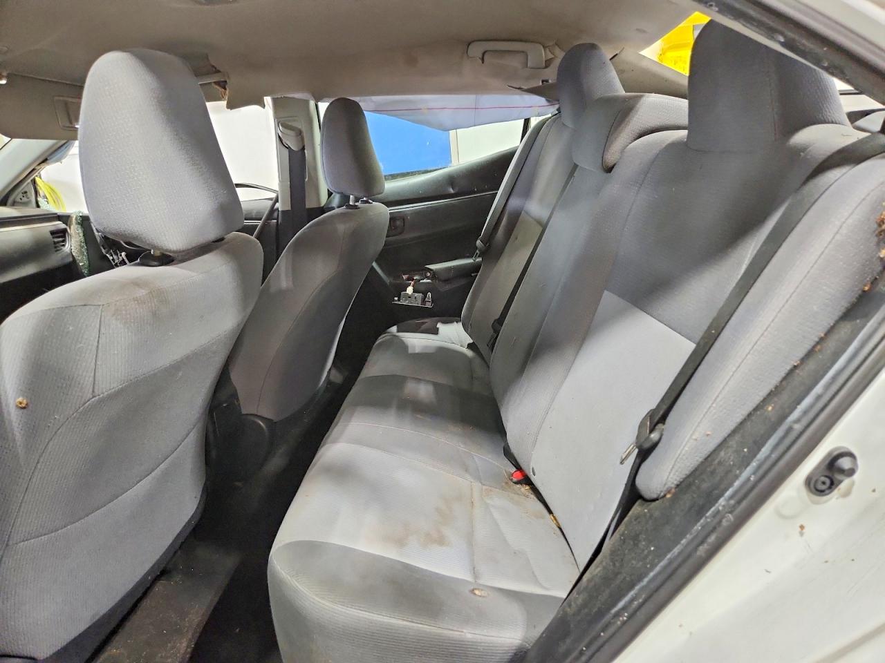 2015 Toyota Corolla L White vin: 2T1BURHE3FC335771