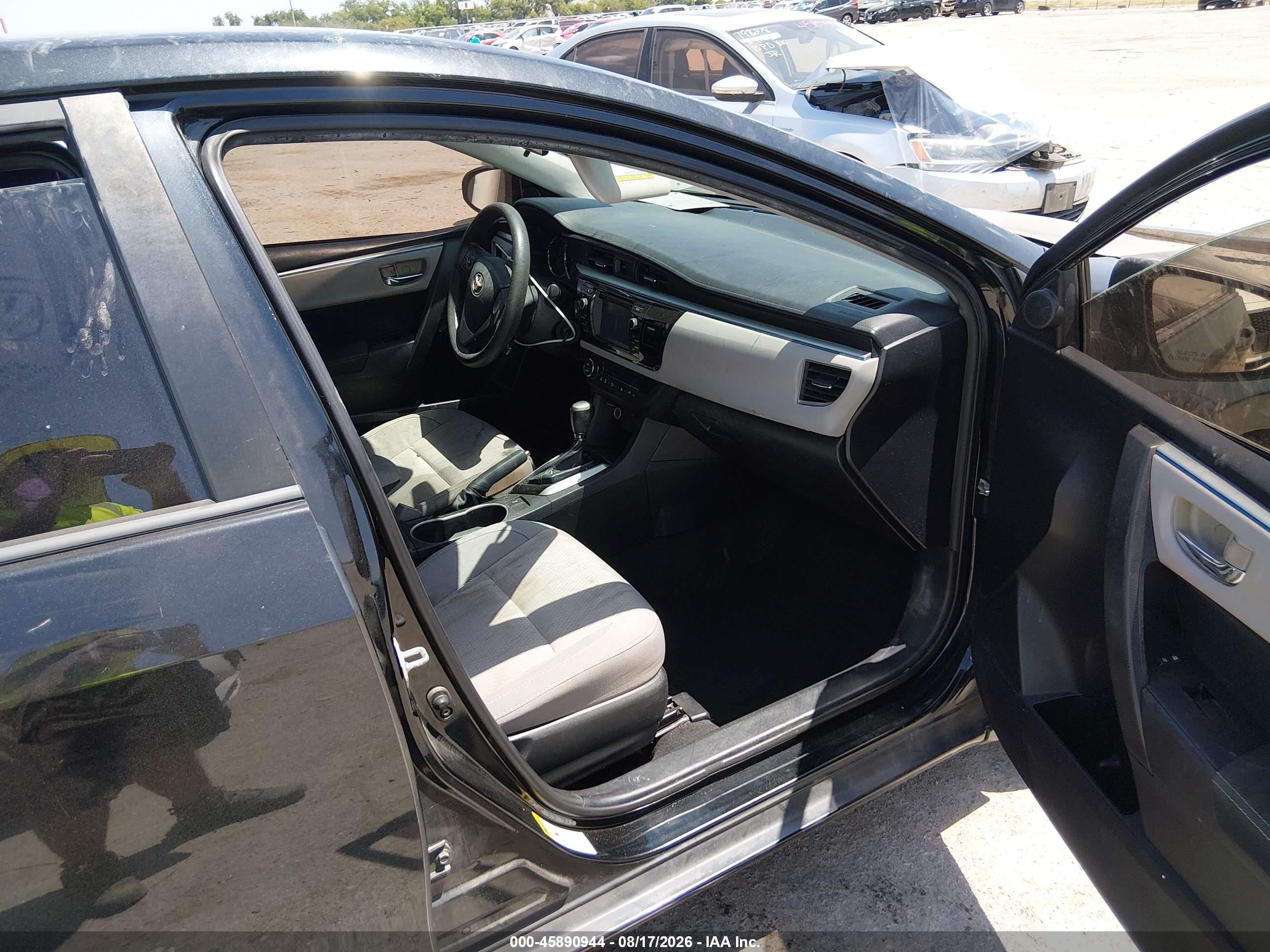 2015 Toyota Corolla Le Черный vin: 2T1BURHE3FC337455
