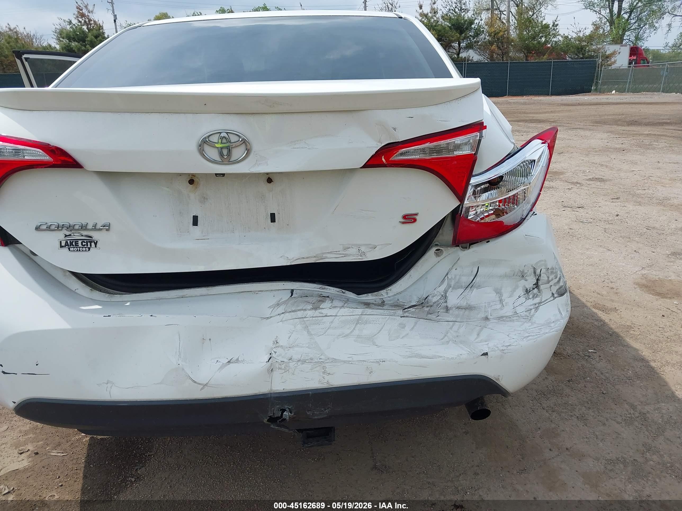 2015 Toyota Corolla S Plus White vin: 2T1BURHE3FC339187