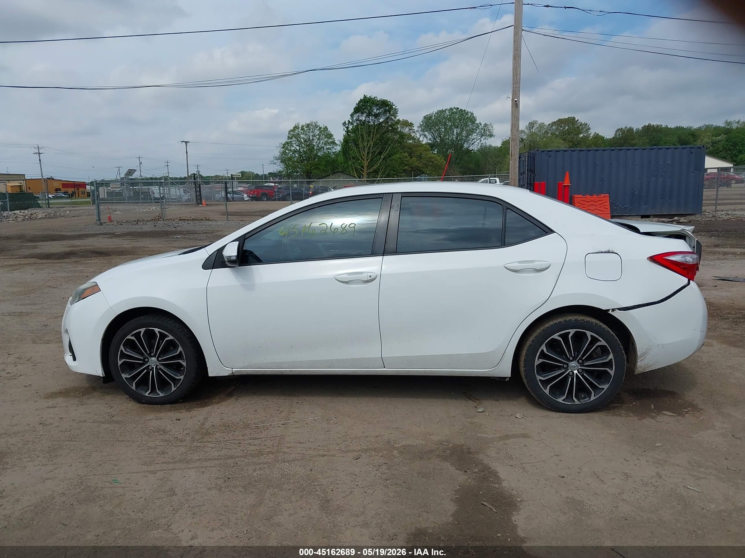 2015 Toyota Corolla S Plus White vin: 2T1BURHE3FC339187